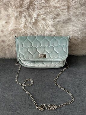 Quilted Heart Velvet Crossbody Bag in Mint